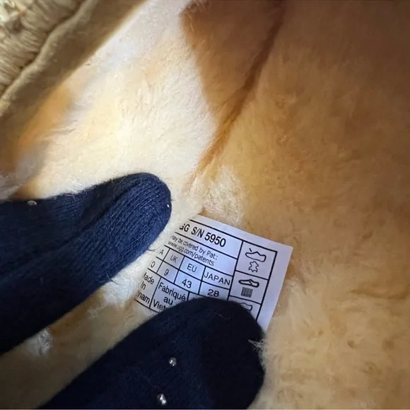 UGG Tasman Men’s Corn Slip-On Sandals - Picture 12 of 12